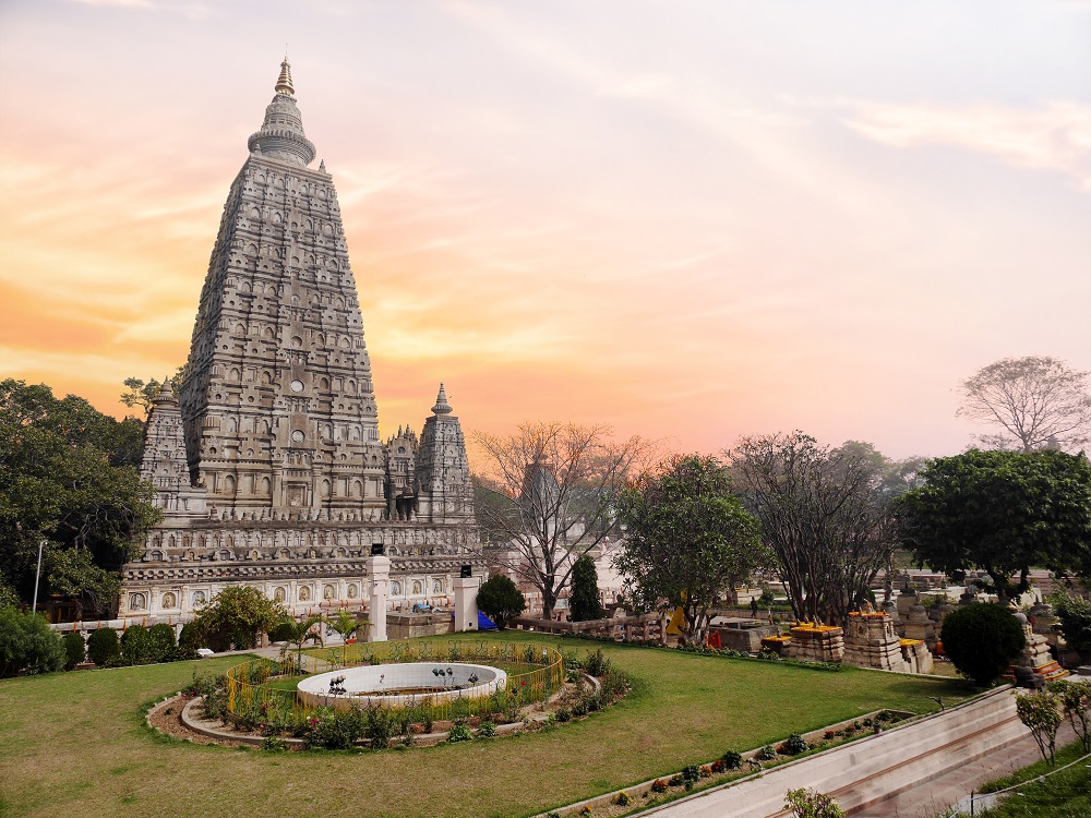 महाबोधि महाविहार: बोधगया मंदिर का इतिहास और पुनः प्राप्ति का संघर्ष